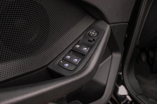 BMW 1-serie 116d F40 Executive Edition | 1e eigenaar | NL Auto | HiFi audio | DAB | LED | Apple Carplay | Rijstrooksensor | Cruise control | Climate control | Sportstuur | Active Guard Plus / 34