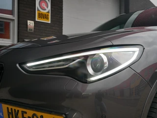 Alfa Romeo Stelvio 2.0 T AWD Veloce Leder| Pano| Sport uitlaat| FULL OPTION / 24