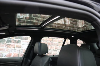BMW X5 xDrive45e High Executive xLine Automaat  / Panoramadak / SOH 82% / Live Cockpit Professional / Trekhaak / Luchtvering / Stoelventilatie / Personal CoPilot Pack /  Comfortstoelen / Nappa Leder / Harman Kardon / Stoelverwarming / Head-Up Display / Active Steering / Individual Dashboard Leder / 25