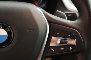 BMW Z4 Roadster sDrive20i 197pk High Executive Stoelverwarming Leder LED Navigatie / 16