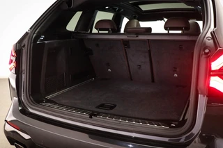 BMW X3 xDrive20i M-Sport Business Edition Plus | PANORAMADAK | STUURVERWARMING | TREKHAAK | 20" / 17
