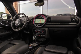 Mini Clubman 1.5 Cooper Richmond Park Edition | 1e eigenaar | Dealer onderhouden | Apple Carplay | Harman kardon | DAB | Keyless entry | Panoramadak | Sportstoelen | LED | PDC / 12