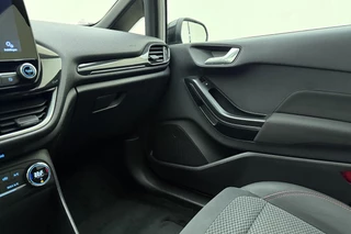 Ford Fiesta 1.0 EcoBoost ST-Line | Panoramisch Schuifdak | Climate control | Navigatie | Lichtmetalen velgen| Parkeersensoren | Keyless start | Extra getint glas / 33