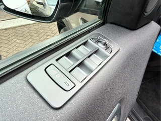 Land Rover Discovery Sport 2.0 TD4 180PK HSE  Panoramadak, Leer, Trekhaak, Camera / 11