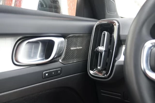 Volvo XC40 T4 Recharge Plus Bright | Stoelverwarming | Trekhaak | 360° Camera | H/K | Keyless / 32
