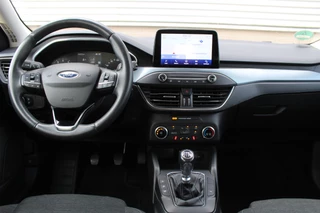 Ford Focus Wagon 1.0 EcoBoost Active Business | Trekhaak | Cruise Control | Winter Pack / 6