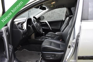Toyota RAV4 2.5 Hybrid AWD Executive 1650KG TREKGEWICHT! LEDER/LED/NAVI/ETC.! / 6