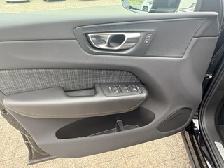 Volvo XC60 2.0 B4 Momentum Business  | Keyless | LED | Apple/Android | PDC v+a incl. Camera | Google | Elekt. Klep / 20