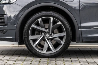 SEAT Tarraco 1.4 TSI e-Hybrid PHEV FR  | E-Trekhaak | Pano | Travel assist / 21