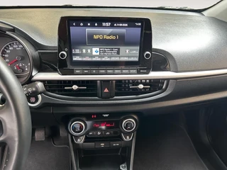 Kia Picanto 1.0 DPi DynamicPlusLine | Apple Carplay / Android Auto | Navigatiesysteem | Lichtsensor | Parkeersensoren + Camera Achter | Cruise Control | Climate Control | 15"Lichtmetalen Velgen / 18