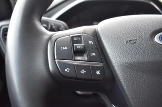 Ford Focus Wagon 1.0 EcoBoost Hybrid Titanium / 35