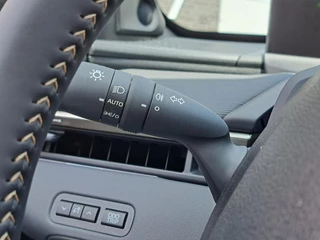 Toyota bZ4X Touring Executive AWD 75 kWh PANODAK JBL-AUDIO 1500KG TREKGEW STOELVERW/KOELING STUURVERW BLIND SPOT WARMTEPOMP EL-ACHTERKLEP / 24