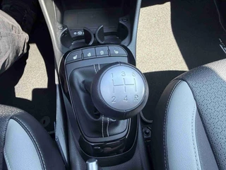 KIA Picanto 1.0 DPi 63pk 4-zits GT-Line | Schuif-/Kanteldak | Stoel- Stuurwielverwarming / 18