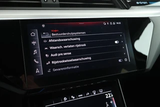 Audi Q8 e-tron 50 340pk quattro S Edition 95 kWh SOH 100% B&O HUD Keyless Stoelverwarming Camera Panoramadak Navigatie 2x S-Line / 38