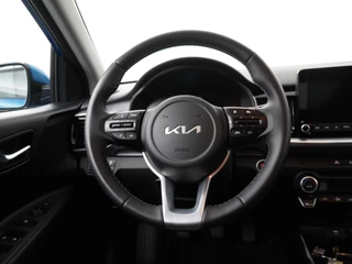 Kia Stonic 1.0 T-GDi MHEV DynamicPlusLine  - Apple Carplay/Android Auto - Cruise Control - Climate Control - Navigatie - Stuur/Stoel Verwarming - 7 Jaar of 150.000km Fabrieksgarantie / 38