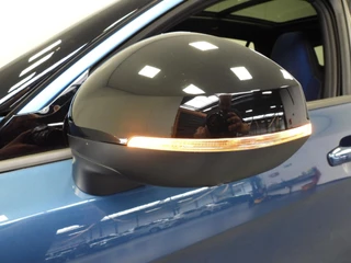 Lynk & Co 01 1.5 PHEV Plug-In ZWARTE HEMEL/360CAM/SCHUIFDAK/LED/20"LMV! / 42