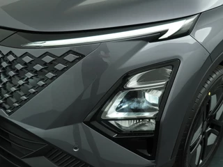 Omoda 5 SHS 1.6 T-GDi SHS-H Premium  - Registratie voordeel! - Kantel/Schuifdak - Adaptieve Cruise control - Ventilatie Voorstoelen - Privacy Glass - Stoel/Stuurwiel Verwarming - 1000KM Rijbereik -  7 Jaar Fabrieksgarantie / 14