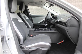 Opel Astra Sports Tourer 1.2 Level 2 Keyless Start, Cruise en Climate Control, Parkeersensoren Voor en Achter, Navigatie / 26