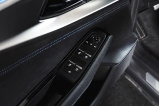 Renault Austral 1.2 E-Tech full hybrid 200 esprit Alpine  | 360 Camera | Elek. Stoelen | Winterpack | Dig. Cockpit | Adapt. Cruise | PDC | NAV+App. Connect | ECC | LM 20" | 5819 / 56