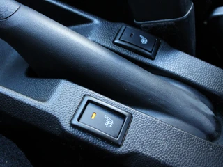 Suzuki Ignis 1.2 Smart Hybrid Style CVT Automaat All-Seasonbanden, Navigatie, Cruise en Climate Control, Stoelverwarming, Achteruitrijcamera / 20