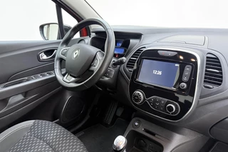 Renault Captur 0.9 TCe Intens | Achteruitrijcamera | Cruise control | Airco | Navigatie | Parkeersensoren | Spraakherkening | Digitale cockpit | / 16