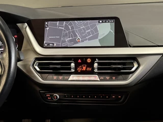 BMW 1 Series 116i Business Edition Zwarte grill | Apple Carplay | DAB+ | PDC V+A / 15