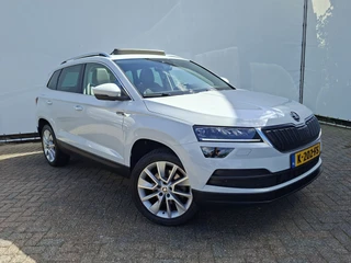 Škoda Karoq 1.5 TSI ACT Style Pano 360° Carplay Trekhaak Business Sportline / 55