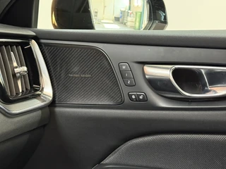 Volvo V60 2.0 B3 R-Design | Panoramadak | Harman Kardon | 360 Camera | Apple carplay & Android Auto / 37