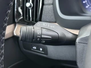 Volvo XC90 2.0 T8 Plug-in hybrid AWD Plus Dark ACC | APPLE CARP. | 7. PERSOONS | PANNO. DAK | 360˚ CAMERA | / 35