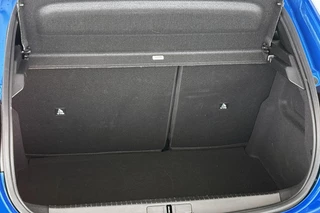 Peugeot 208 1.2 Hybrid 145 e-DCS6 GT Navigatie Adaptieve Cruise Control Achteruitrijcamera / 10