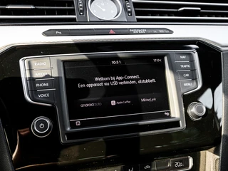 Volkswagen Passat Variant 1.4 TSI GTE Connected Series Camera | Full LED | App-connect | Comfortstoelen | PDC v+a | / 10