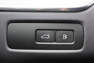 Volvo XC60 2.0 T8 Plug-in hybrid AWD Ultra Dark  | Head-Up | Panoramadak | Leder | H&K | BLIS / 15