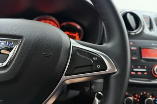 Dacia Sandero 1.0 SCe Laureate / 18