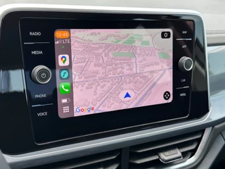 Volkswagen T-Roc 1.5 TSI 150pk DSG Style Carplay | Camera | Keyless | Elek. Achterklep | Rijklaar incl. garantie / 15