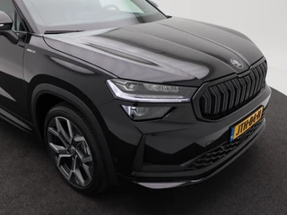 Škoda Kodiaq 1.5 TSi 204 Pk PHEV Sportline Business | Stoelverwarming | Trekhaak | 360 Camera | Panoramadak | Canton Audio | 20 Inch | 13.908 Km !! / 11