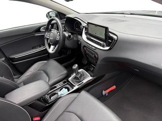 Kia XCeed 1.5 T-GDI MHEV ExecutiveLine | Airco | Navi | Camera | Stoelverwarming | Panoramadak | Stoelventilatie | Elektrische stoelen | / 25