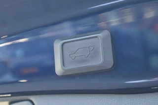 Toyota RAV4 2.5 HYBRID DYNAMIC CAMERA ADAP-CRUISE ANDROID/APPLE STOEL/VOORRUITVERW. LM-VELGEN P-SENSOREN / 7