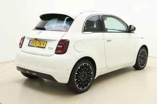 Fiat 500e La Prima 42 kWh | Glazen dak | Cruise control | Camera | Elektrisch verstelbare spiegels / 2