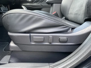 Mitsubishi Outlander 2.4 PHEV Intense+ 4WD 225 pk AUT. | 1e eigenaar | navigatie | trekhaak | elektr. v. stoel | carplay | alcantara / 14