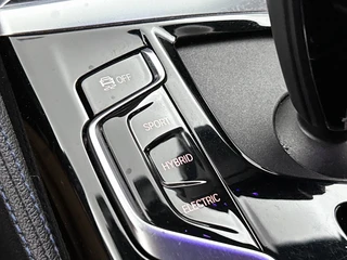BMW 5-serie 545e xDrive M Sport | Camera | Adaptive Cruise | Stoelverwarming | / 26