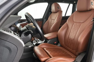 BMW X3 xDrive30e Panoramadak Merino Leder Apple CarPlay Achteruitrijcamera / 7