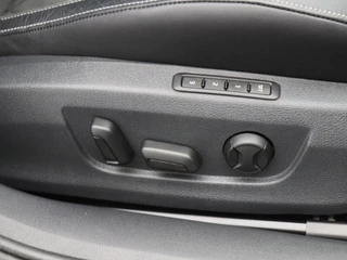 Škoda Superb Combi 1.4 TSi 218 Pk iV Sportline Business | Trekhaak | Stoelverwarming | CarPlay | Camera | Cruise Control | Navigatie | Full LED | 19 Inch | 91.754 Km !! / 42
