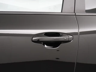 Kia Niro 1.6 GDi Hybrid DynamicLine  - Navigatie - Achteruitrijcamera - Apple & Android Carplay - Climate Control - -Fabrieksgarantie tot 04-2032 / 18