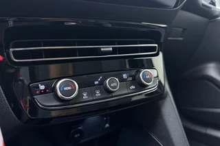 Opel Mokka 1.2 100pk Business Elegance | Navigatie | Achteruitrijcamera | Climate control | Cruise control | Stoel- en stuurverwarming | Lichtmetalen velgen / 29