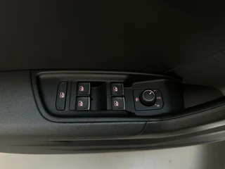 Audi A1 Sportback 25 TFSI Pro Line Navigatie DAB+ App-Connect Virtual Cockpit / 19
