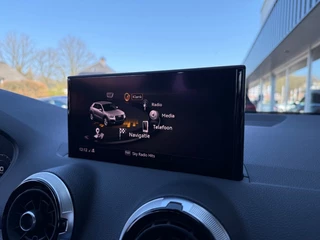 Audi Q2 35 TFSI Advanced edition NL Auto Camera Carplay 17 LMV / 28