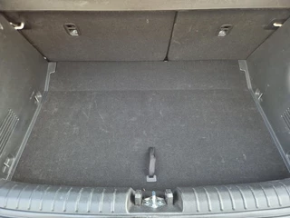Kia Stonic 1.0 T-GDi MHEV DynamicPlusLine | Cruise Control | Climate Control | Stoelverwarming | Stuurverwarming | Navigatie | Camera | Privacy Glass | / 22