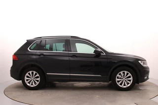 Volkswagen Tiguan 1.5 TSI ACT Comfortline | Automaat | Adaptive Cruise | Stoelverwarming | CarPlay | Camera | Trekhaak / 10
