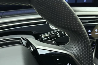 Peugeot 5008 1.2 Hybrid 145 GT 7p | Automaat | Elektr. achterklep | Stoel- & stuurverwarming | 7 Persoons | Adaptieve Cruise Control | Navigatie | Achteruitrijcamera / 34