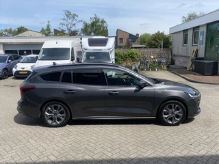 Ford Focus 1.0 EcoBoost Hybrid 155pk  ST-Line / 7